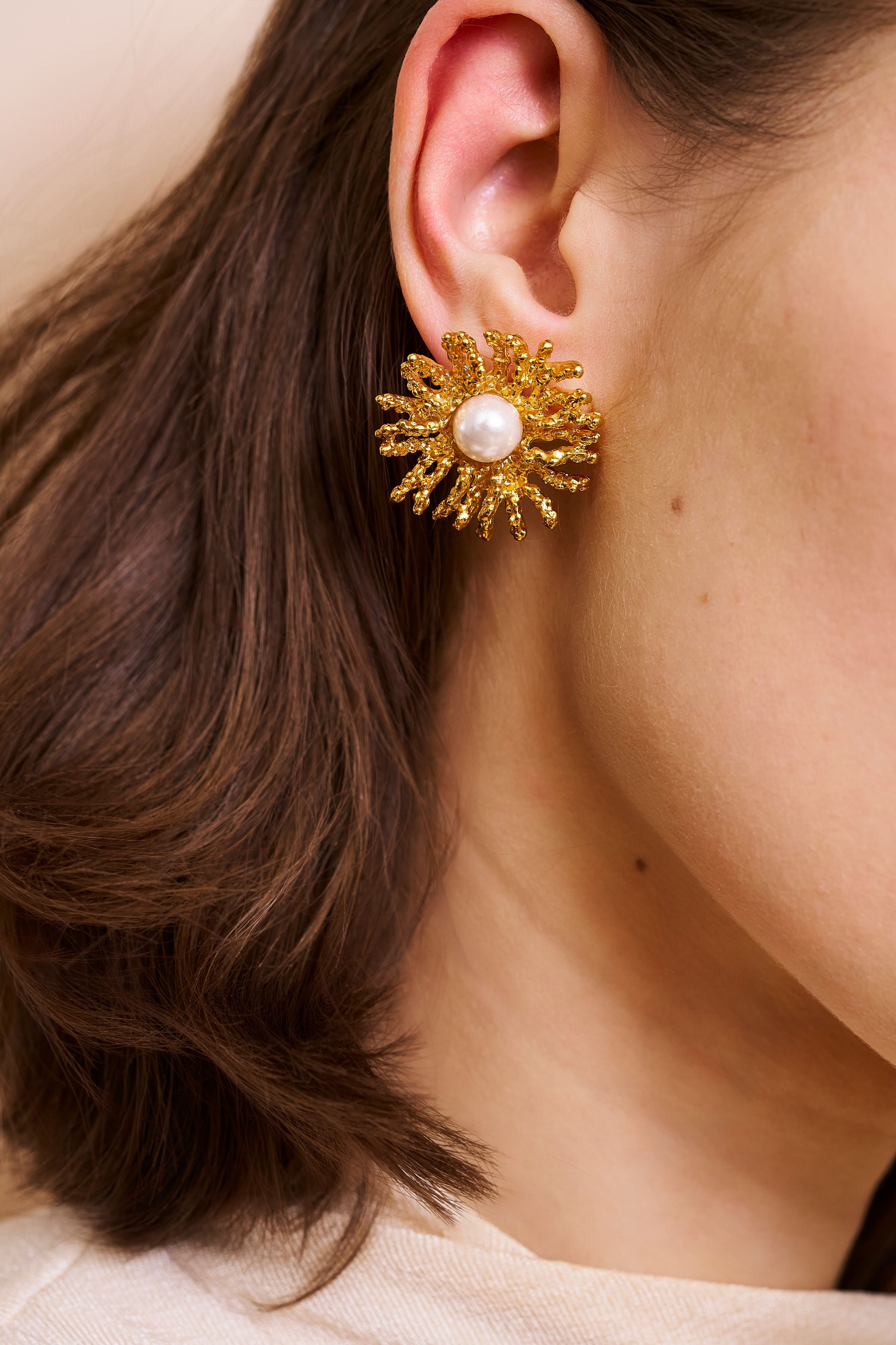 Coral Reef Pierced Earrings - Pearl Center