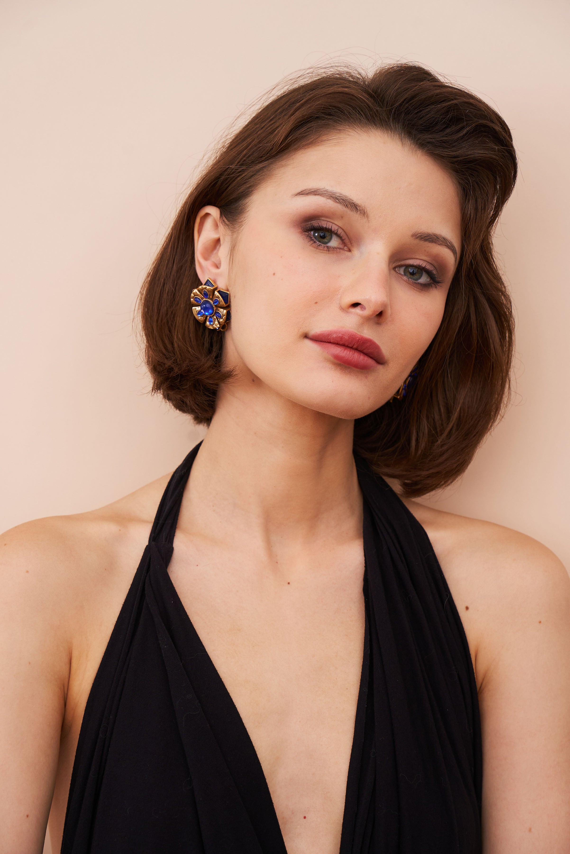 Antique Gold Sapphire Cabochon Earrings