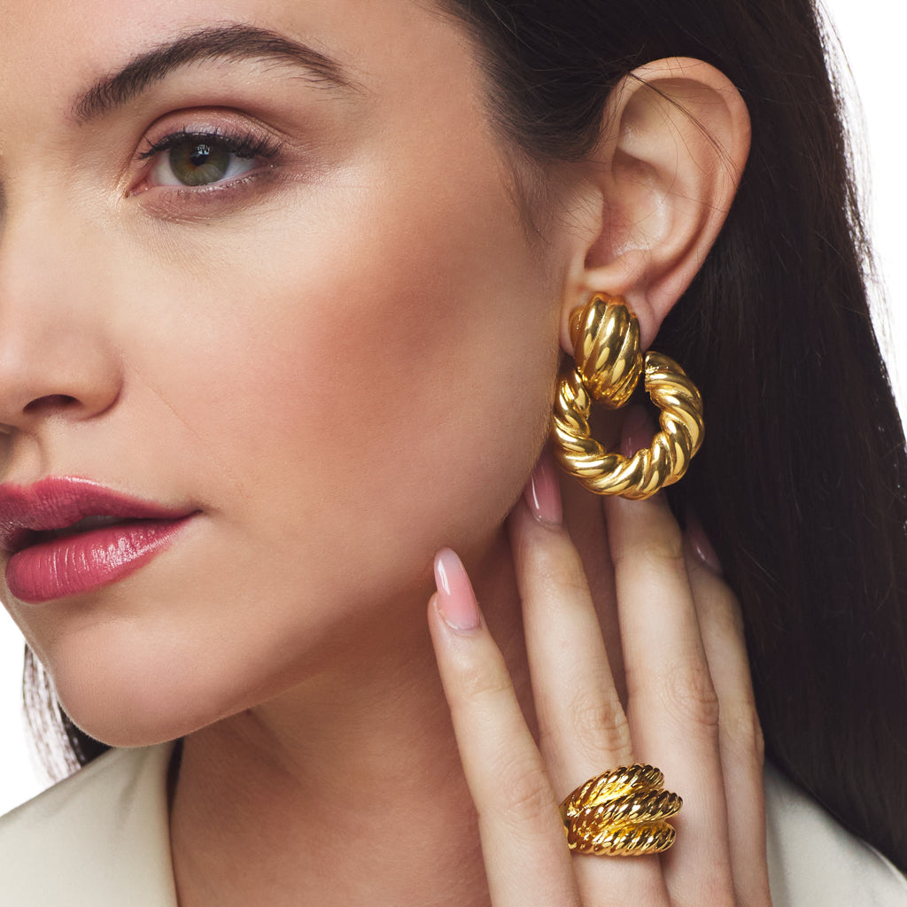 Colter Twist Knocker Earring main image 1