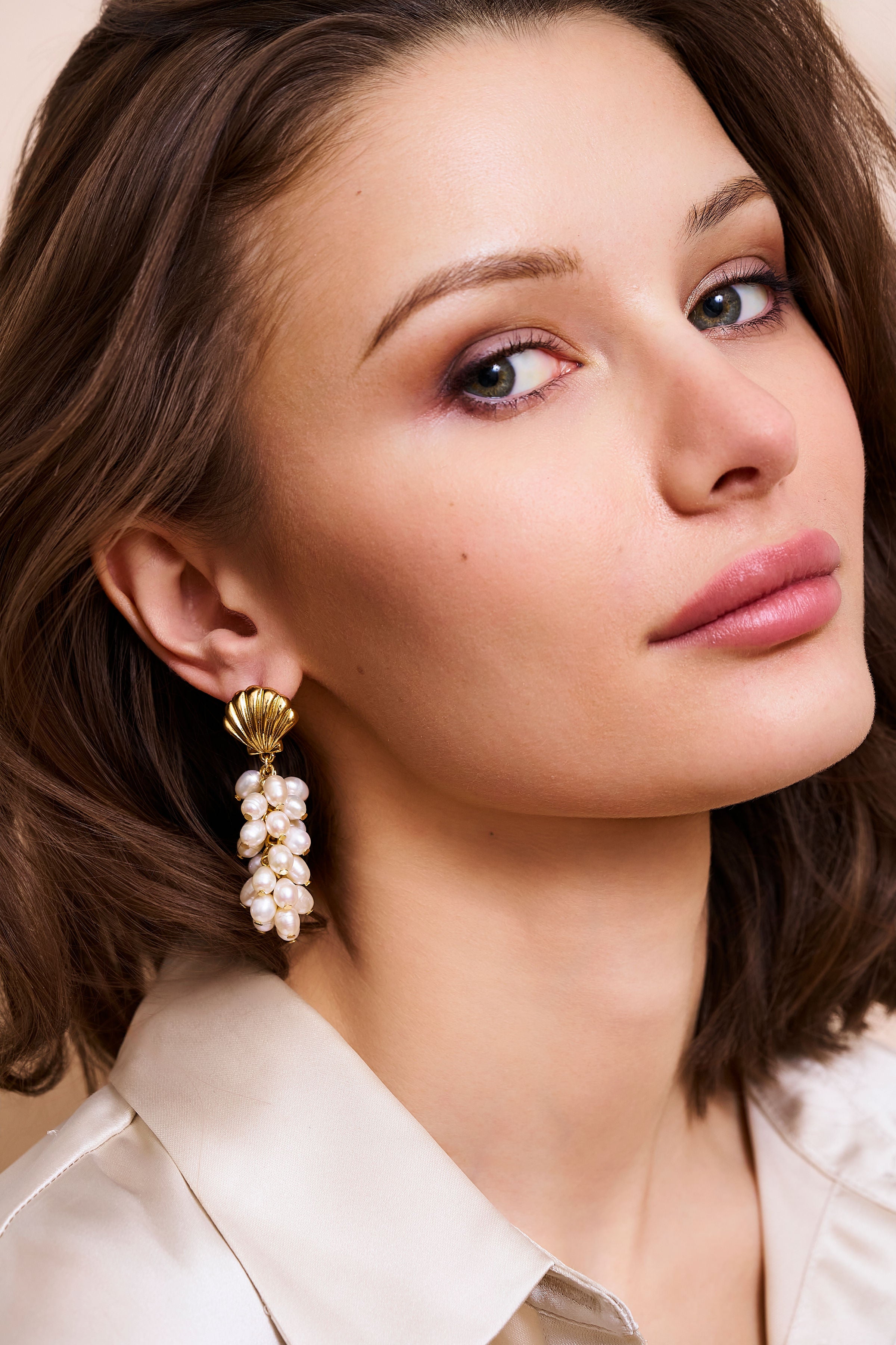 White Pearl Cluster Shell Earrings