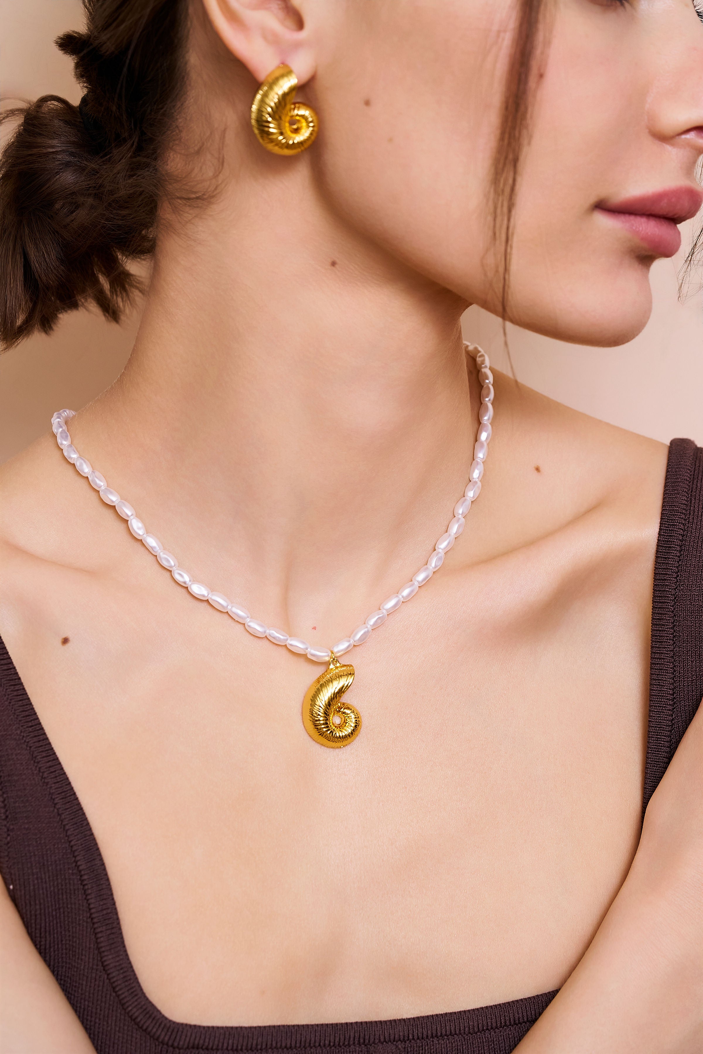 Seashell Pendant Necklace