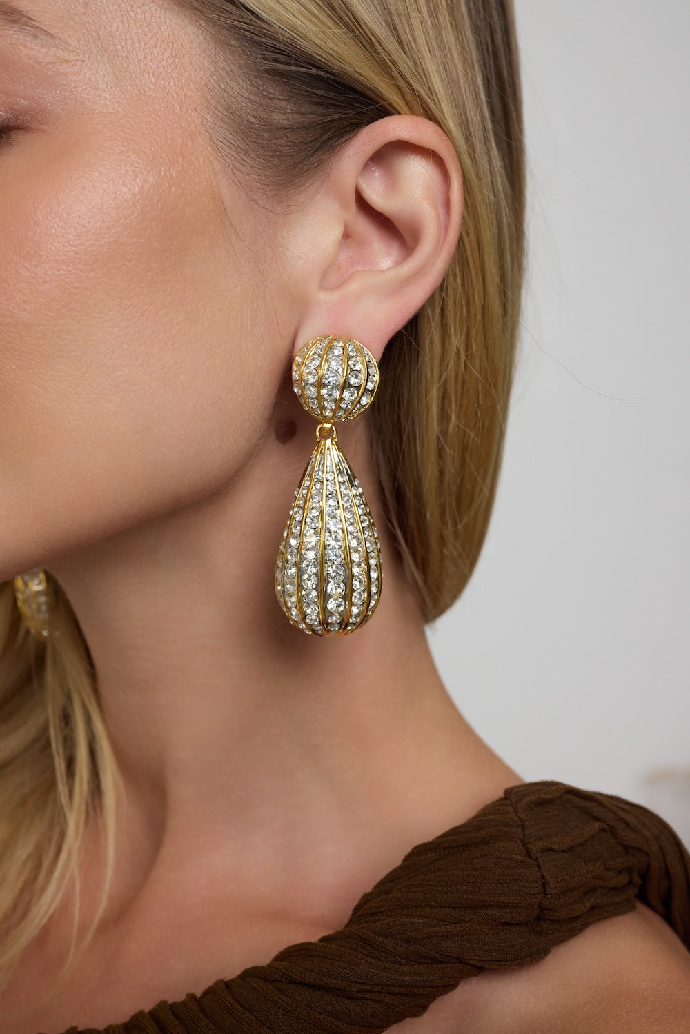 Ribbed Button Clip Earrings