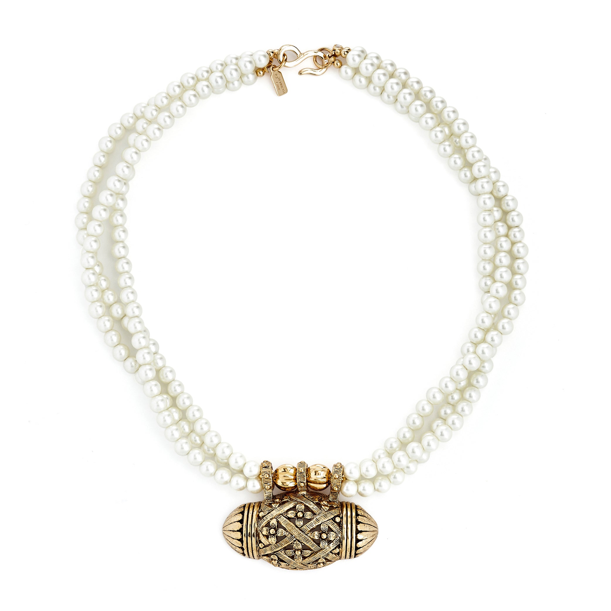 Pearl and Gold Pendant Necklace