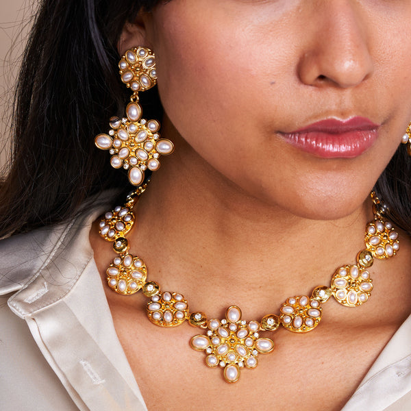 Pearl Cabochon & Gold Chain Necklace