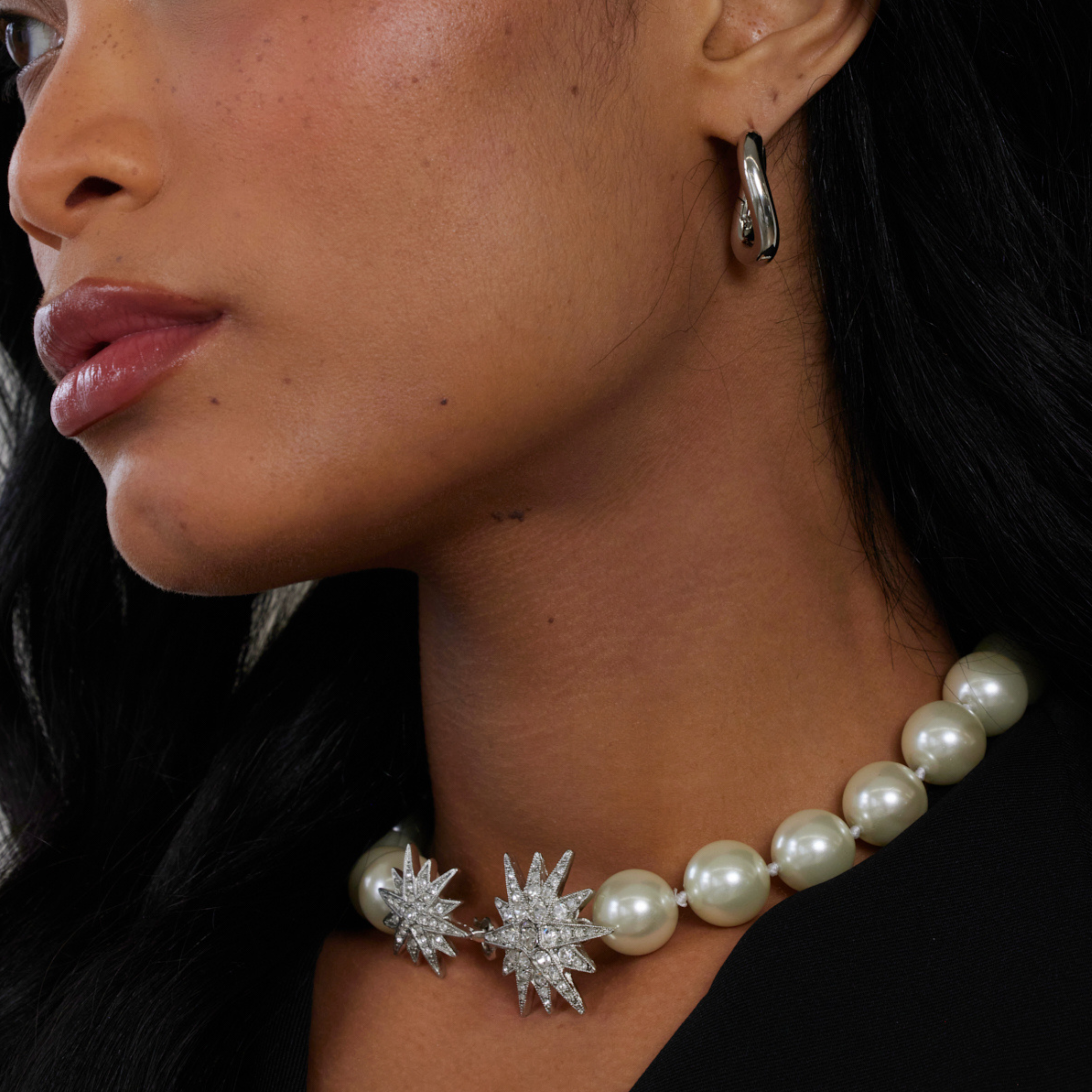 White Pearl & Rhodium Starburst Necklace