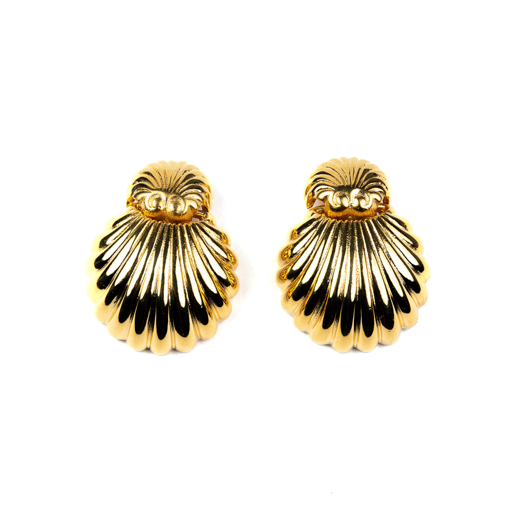 Gold Seashell Clip Earrings – KennethJayLane.com