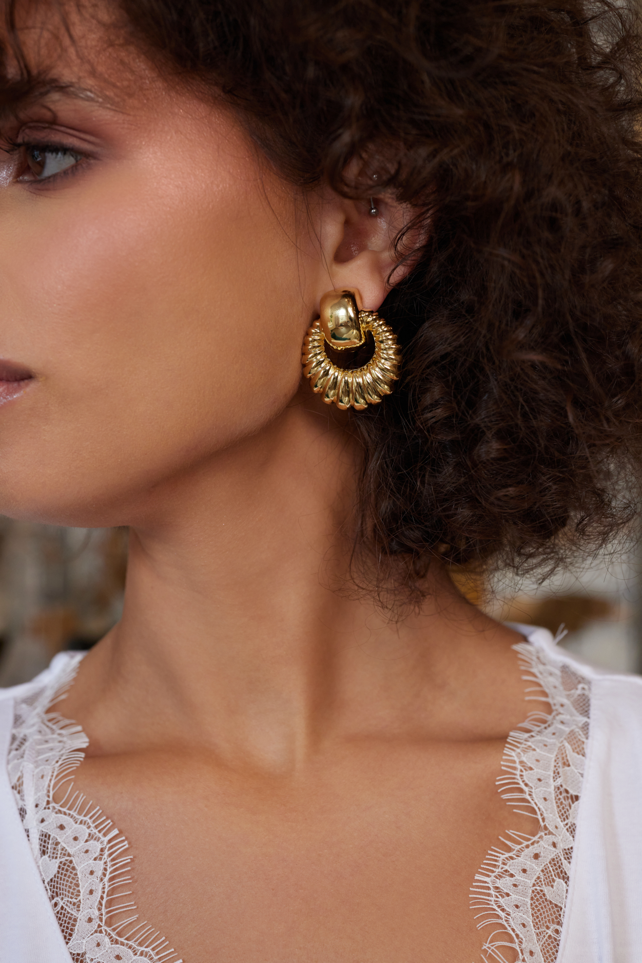 Polished Gold Ribbed DoorKnocker Clip Earrings