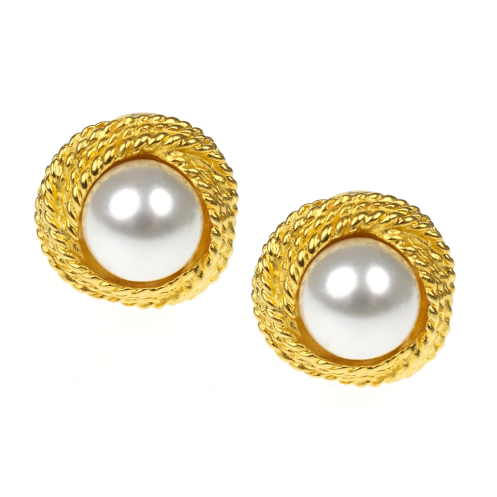 1950s Vintage Oval Gold Tone Faux Pearls Clip Earrings by RICHELIEU