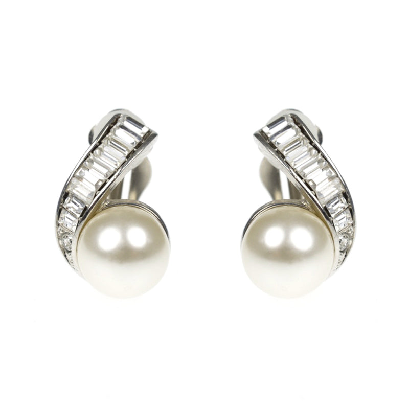 Crystal & Cultura Pearl Ball Clip Earrings