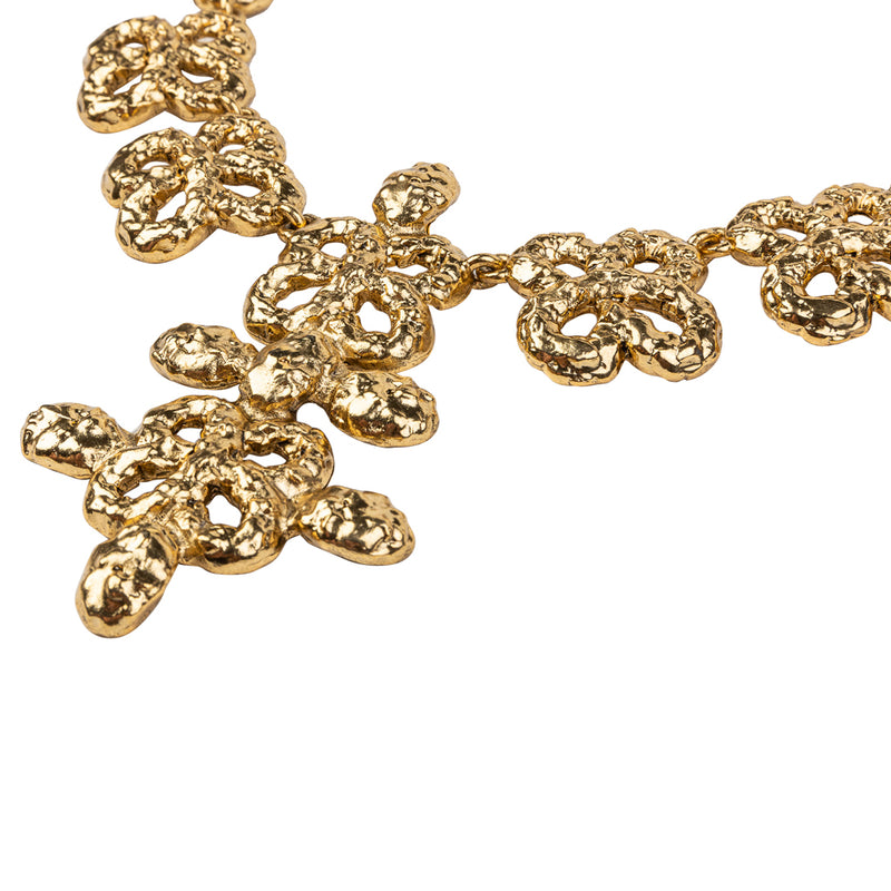 Gold Rippled Clover Cross Necklace