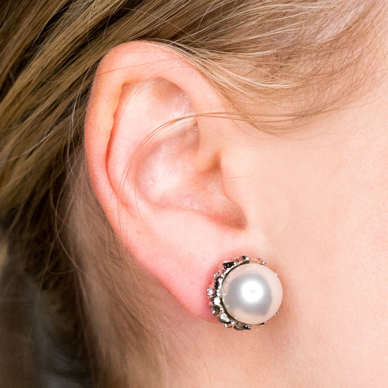 Pearl Center Rhinestone Pierced Earrings