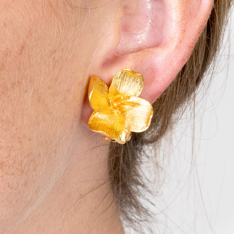 Gold Flower Pierced Earrings